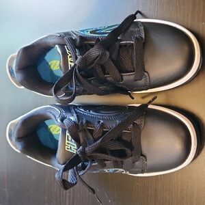 NEW Heelys